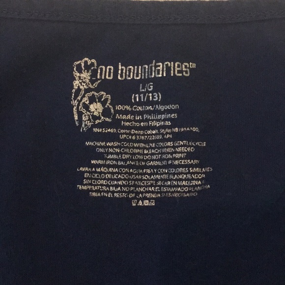 ⭐️ L NO BOUNDARIES WOMENS NAVY MINI SLEEVES SHIRT - Picture 2 of 3